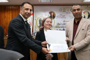 جامعة المنيا ووزارة التضامن تدعمان طلاب ذوي الإعاقة بـ20 لابتوب و5 كراسي كهربائية وطابعة برايل 6 جامعة المنيا ووزارة التضامن تدعمان طلاب ذوي الإعاقة