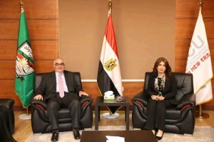 بروتوكول تعاون بين «قضايا الدولة» والجامعة المصرية الصينية لدعم التدريب القانوني 3 بروتوكول تعاون بين «قضايا الدولة» والجامعة المصرية الصينية لدعم التدريب القانوني