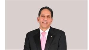 الدكتور مجدي عبدالحميد أستاذ أمراض القلب بجامعة القاهرة