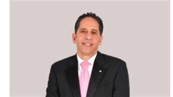 الدكتور مجدي عبدالحميد أستاذ أمراض القلب بقصر العيني