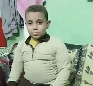 35dd7e9b 0930 400a 8212 6da21b495e9c كيف يُشكل التريند الرأي العام من أزمة حقيبة إلى تريند.. أستاذ علم نفس يوضح كيف يُشكل التريند الرأي العام موقع في الجامعة