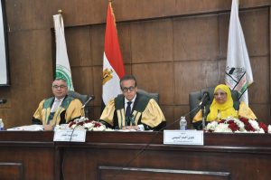 تجارة عين شمس تناقش دكتوراه مهنية حول تأثير كوفيد-19 على جودة خدمات الصيدليات 2 تجارة عين شمس تناقش دكتوراه مهنية
