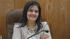 نائب رئيس الهيئة العامة للاستعلامات في أول حوار": الإعلام المصري يعيد تشكيل نفسه ونخوض حرب ضد الشائعات.. التحول الرقمي والذكاء الاصطناعي في قلب المواجهة 4 الدكتورة هويدا مصطفى