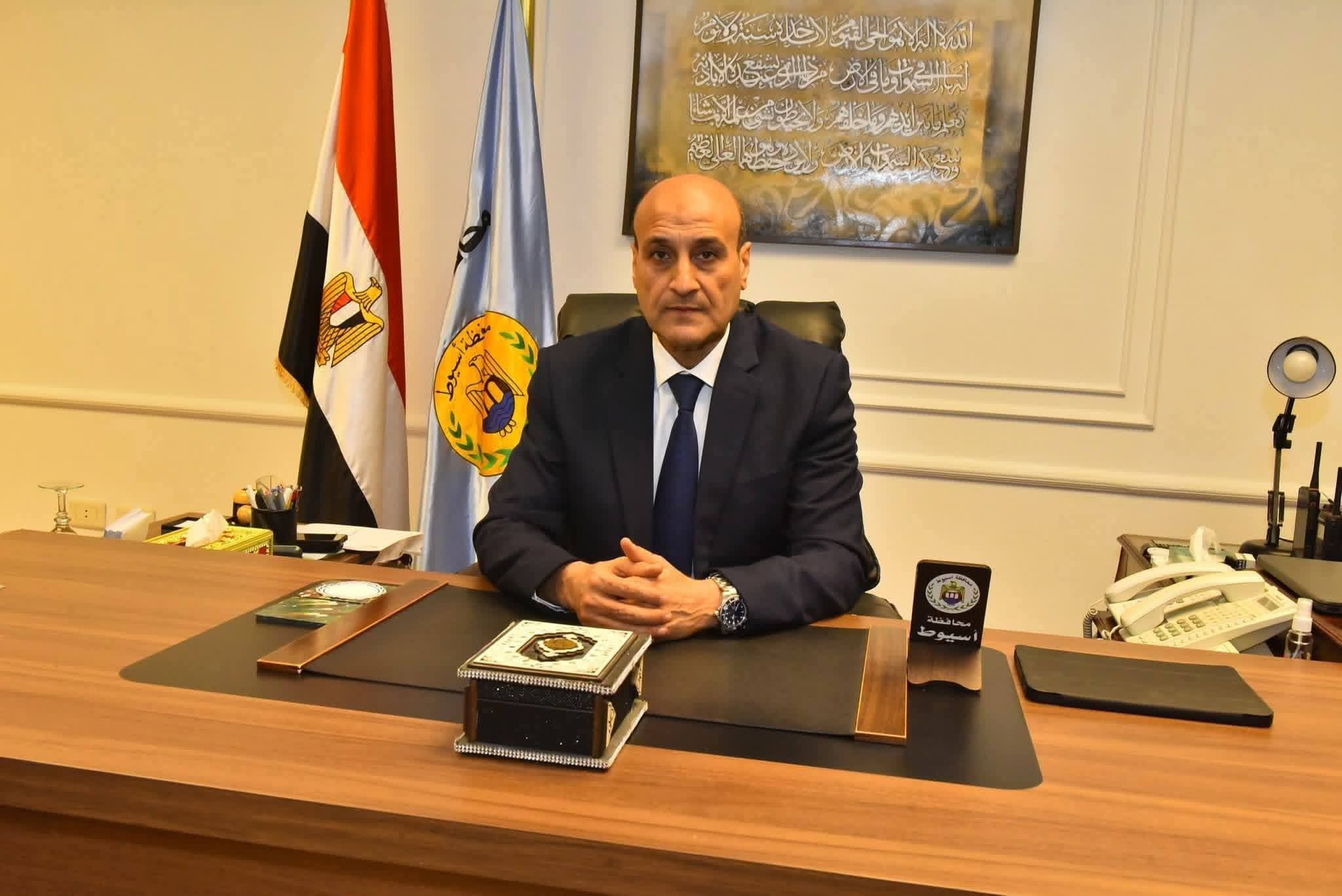 محافظ أسيوط يعلن تأجيل الدراسة غدًا الخميس