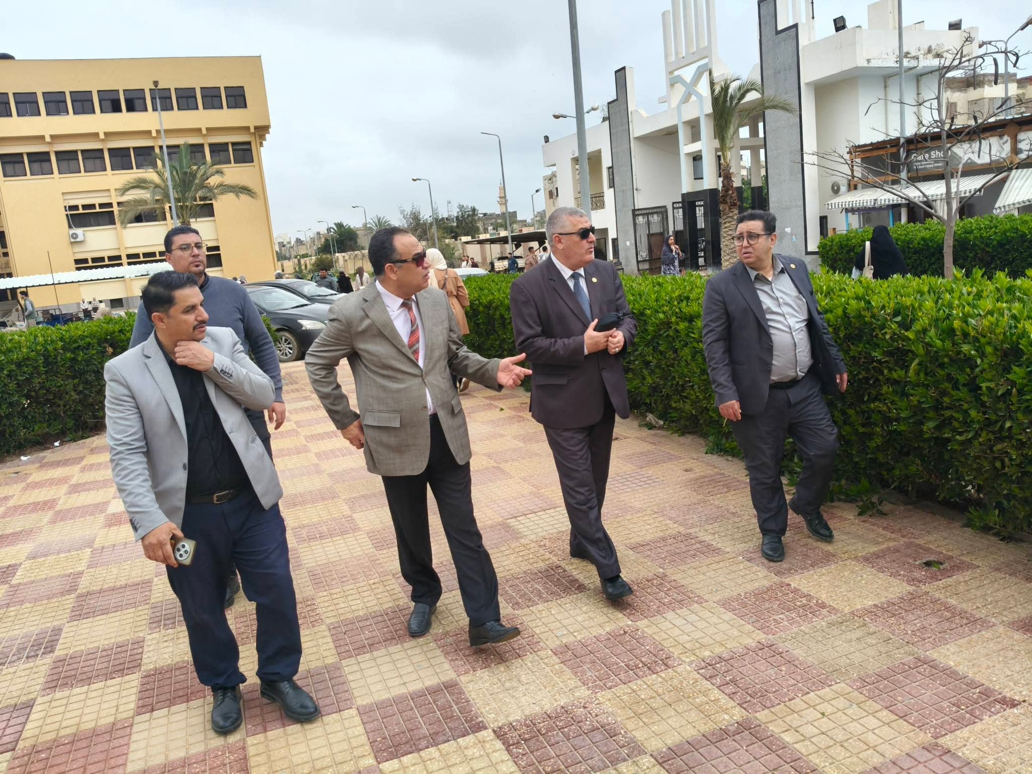 FB IMG 1775124494584 جامعة العريش رئيس جامعة العريش يتفقد سير العملية التعليمية بالكليات ويوجه بتعزيز جودة التدريس  موقع في الجامعة