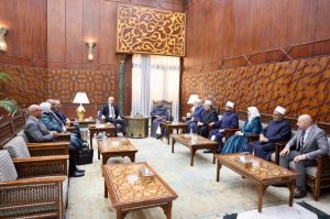 خلال لقائهما.. شيخ الأزهر يدعو لاستراتيجية تعليمية تحافظ على الهوية ووزير التعليم يؤكد دعم المعلمين 2 شيخ الأزهر يستقبل وزير التربية والتعليم