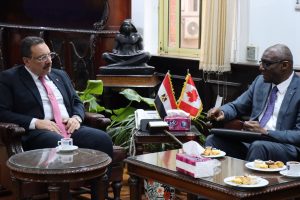 جامعة الإسكندرية تبحث تعزيز الشراكة الأكاديمية والبحثية مع جامعة كارلتون الكندية 4 FB IMG 1775149259860 جامعة الإسكندرية جامعة الإسكندرية تبحث تعزيز الشراكة الأكاديمية والبحثية مع جامعة كارلتون الكندية موقع في الجامعة