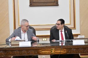 تعاون دولي جديد.. جامعة القاهرة وبرلين الحرة توقعان مذكرة تفاهم للبحث والتعليم 4 FB IMG 1775202991417 جامعة القاهرة وبرلين الحرة تعاون دولي جديد.. جامعة القاهرة وبرلين الحرة توقعان مذكرة تفاهم للبحث والتعليم موقع في الجامعة