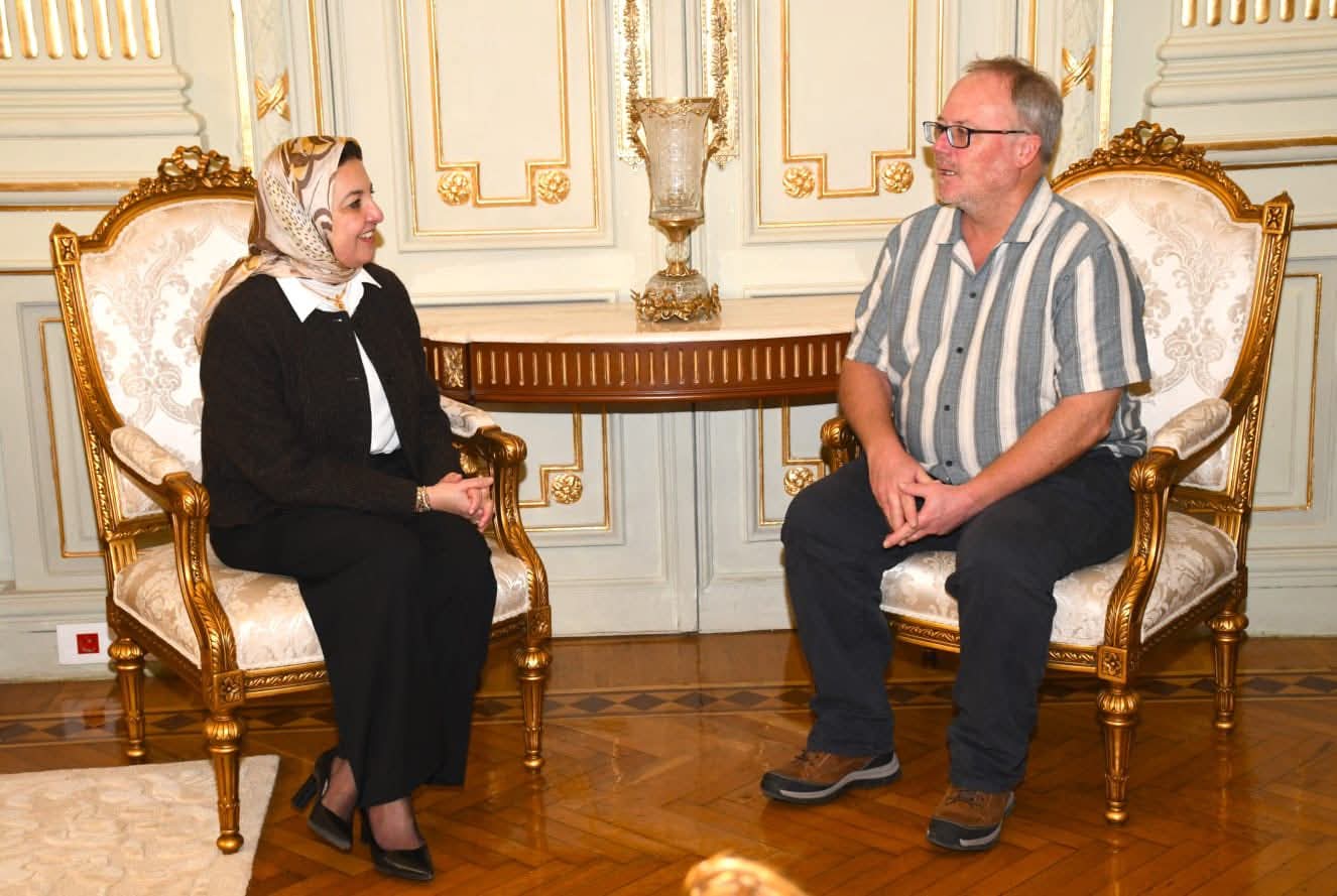 جامعة عين شمس تعزز التعاون البحثي مع المملكة المتحدة لدعم طلاب الباحثين وتطوير العلوم الصحية