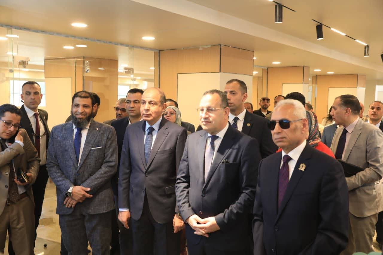 FB IMG 1775560596346 قنصوة قنصوة ومحافظ المنيا يفتتحون مشروعات تعليمية وخدمية بجامعة المنيا بتكلفة 350 مليون جنيه موقع في الجامعة
