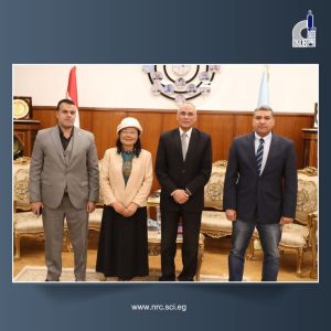 القومي للبحوث يبحث مع وفد صيني إنشاء مختبر مشترك لتطوير مستشعرات ذكية لعلاج الجروح 2 القومي للبحوث يبحث مع وفد صيني إنشاء مختبر مشترك