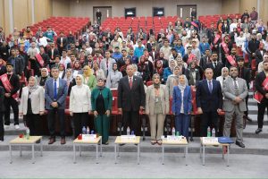 بمشاركة واسعة.. كلية التمريض بجامعة المنصورة الجديدة تطلق مؤتمرًا طلابيًا عن الذكاء الاصطناعي 2 تمريض المنصورة الجديدة تطلق مؤتمرًا طلابيًا عن الذكاء الاصطناعي