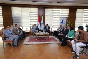 لتسريع التنفيذ.. رئيس جامعة كفر الشيخ يلتقي رئيس الشركة الوطنية لمتابعة مشروع المدينة الطبية 3 FB IMG 1775925317559 رئيس جامعة كفر الشيخ لتسريع التنفيذ.. رئيس جامعة كفر الشيخ يلتقي رئيس الشركة الوطنية لمتابعة مشروع المدينة الطبية موقع في الجامعة