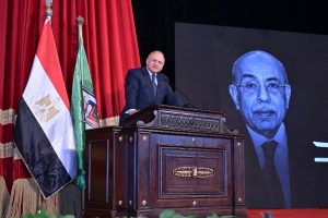 إطلاق اسم مفيد شهاب على القاعة الرئيسية بمركز مؤتمرات جامعة القاهرة تخليدًا لمسيرته الوطنية 3 FB IMG 1776238885352 مفيد شهاب إطلاق اسم مفيد شهاب على القاعة الرئيسية بمركز مؤتمرات جامعة القاهرة تخليدًا لمسيرته الوطنية موقع في الجامعة