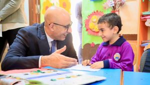 وزير التعليم يتفقد مدارس الحوامدية والبدرشين.. ويؤكد: الانضباط وتطوير المهارات أساس نجاح العملية التعليمية 5 وزير التعليم يتفقد مدارس الحوامدية والبدرشين.. ويؤكد: الانضباط وتطوير المهارات أساس نجاح العملية التعليمية