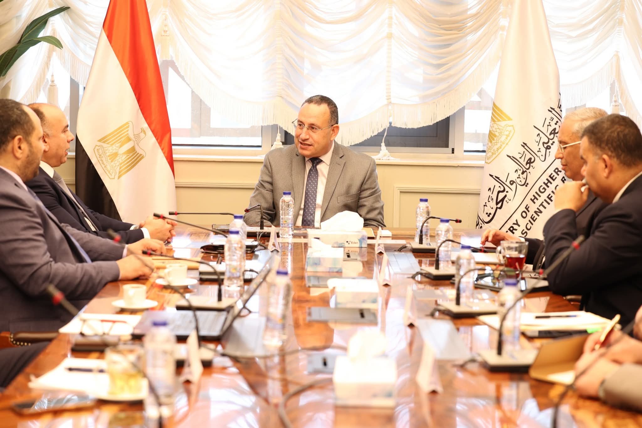 FB IMG 1776499810987 1 فتح باب التقدم لجائزة محمد ربيع التعليم العالي وجهاز مستقبل مصر يتفقان على شراكة بحثية موسعة لتوطين التكنولوجيا ودعم المشروعات القومية موقع في الجامعة