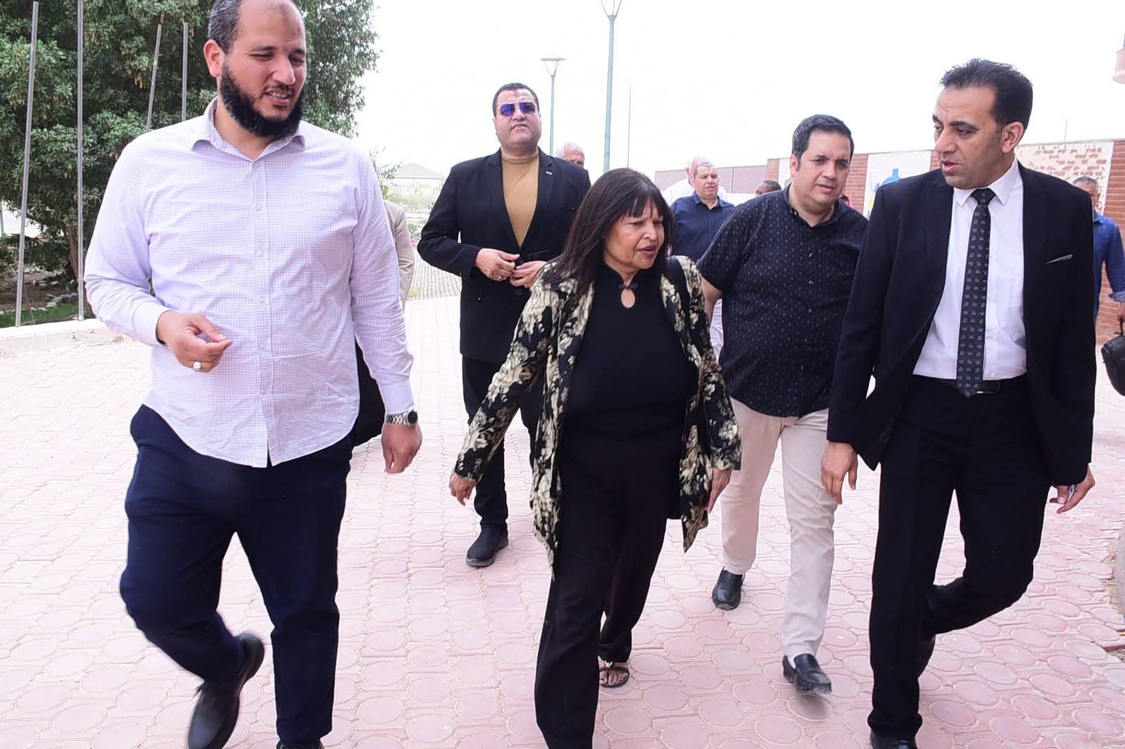 FB IMG 1776510495996 وفد دولي يشيد بإمكانات جامعة سوهاج وفد دولي يشيد بإمكانات جامعة سوهاج وبنيتها الحديثة ويؤكد فرص تعاون واعدة في التعليم والبحث العلمي| تفاصيل موقع في الجامعة