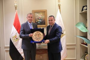 35 منحة دراسية للطلاب المصريين لعام 2026/2027.. مصر ورومانيا تبحثان تعزيز التعاون الأكاديمي 5 FB IMG 1776672654150 35 منحة دراسية للطلاب المصريين لعام 2026/2027 35 منحة دراسية للطلاب المصريين لعام 2026/2027.. مصر ورومانيا تبحثان تعزيز التعاون الأكاديمي موقع في الجامعة