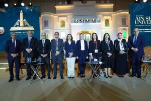 FB IMG 1776701116927 مؤتمر عين شمس يناقش دور الإعلام في ترسيخ القيم بمشاركة صناع القرار وخبراء الإعلام.. مؤتمر عين شمس يناقش دور الإعلام في ترسيخ القيم وتحقيق التنمية  موقع في الجامعة