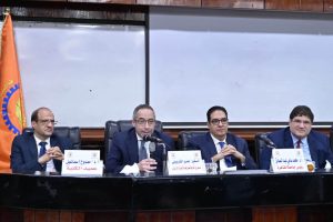 «بالتعاون مع الخارجية والتعليم العالي».. جامعة القاهرة تطلق أسبوع نماذج المحاكاة لتأهيل الطلاب لسوق العمل 2 «بالتعاون مع الخارجية والتعليم العالي».. جامعة القاهرة تطلق أسبوع نماذج المحاكاة لتأهيل الطلاب لسوق العمل