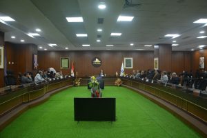 جلسة طارئة بجامعة دمياط لمتابعة الاستعدادات النهائية لامتحانات الترم الثاني وتطوير منظومة التعليم 2 جلسة طارئة بجامعة دمياط لمتابعة الاستعدادات لامتحانات الترم الثاني