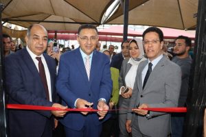FB IMG 1776885174898 محافظ القليوبية ورئيس جامعة بنها يفتتحان مركز الشبان محافظ القليوبية ورئيس جامعة بنها يفتتحان مركز الشبان للذكاء الاصطناعي والتحول الرقمي موقع في الجامعة
