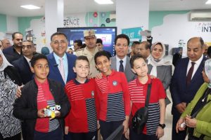 FB IMG 1776885185312 محافظ القليوبية ورئيس جامعة بنها يفتتحان مركز الشبان محافظ القليوبية ورئيس جامعة بنها يفتتحان مركز الشبان للذكاء الاصطناعي والتحول الرقمي موقع في الجامعة