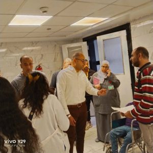 قيادات مستشفيات جامعة القاهرة في جولة مفاجئة بمستشفى الطوارئ لتعزيز الانضباط الطبي 8 FB IMG 1777139566951 قيادات مستشفيات جامعة القاهرة في جولة مفاجئة بمستشفى قيادات مستشفيات جامعة القاهرة في جولة مفاجئة بمستشفى الطوارئ لتعزيز الانضباط الطبي موقع في الجامعة