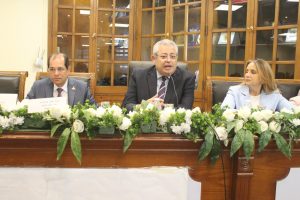 FB IMG 1777568129516 نائب رئيس جامعة عين شمس نائب رئيس جامعة عين شمس يفتتح المؤتمر الدولي الخامس عشر لكلية الآداب حول تطبيقات الذكاء الاصطناعي موقع في الجامعة