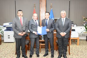 رئيس جامعة قناة السويس