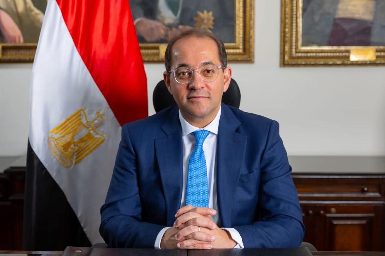 IMG 20260401 WA0125 المالية بشرى للمعلمين.. وزير المالية: 1000 جنيه حافز تدريس و2000 جنيه حافز تميز للإدارات المدرسية وزيادة الأجور من يوليو المقبل موقع في الجامعة