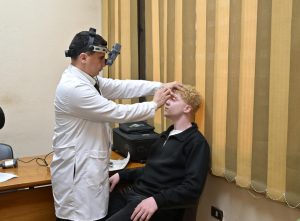 جامعة القاهرة تُسهّل إنهاء الموقف التجنيدي لطلاب ذوي القدرات الخاصة داخل الحرم الجامعي 4 IMG 20260402 WA0029 الموقف التجنيدي لطلاب ذوي القدرات الخاصة جامعة القاهرة تُسهّل إنهاء الموقف التجنيدي لطلاب ذوي القدرات الخاصة داخل الحرم الجامعي موقع في الجامعة