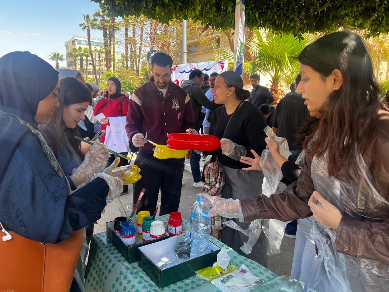 IMG 20260403 WA0009 جامعة الدلتا التكنولوجية المكتب الأخضر في طب قصر العيني: طلاب جامعة القاهرة يحولون الوعي البيئي إلى أفعال عملية موقع في الجامعة