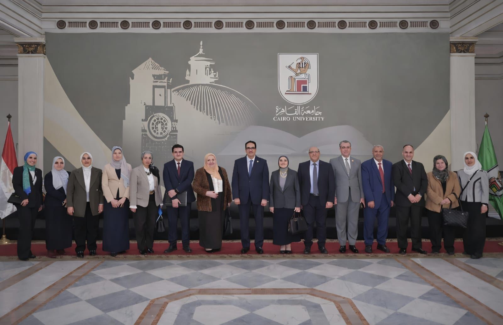 IMG 20260408 WA0002 جامعة القاهرة الأهلية جامعة القاهرة تستقبل وفد الجودة لتجديد اعتماد كلية الصيدلة وتقييم برنامجي فارم دي لأول مرة موقع في الجامعة