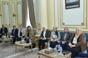 جامعة القاهرة تستقبل وفد الجودة لتجديد اعتماد كلية الصيدلة وتقييم برنامجي فارم دي لأول مرة 2 جامعة القاهرة تستقبل وفد الجودة لتجديد اعتماد كلية الصيدلة وتقييم برنامجي فارم دي لأول مرة