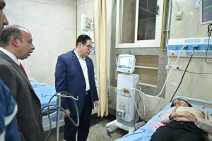رئيس جامعة القاهرة يطمئن على مرضى الاستقبال والطوارئ بعد نقلهم احترازيًا.. ويؤكد انتظام الرعاية الطبية 6 IMG 20260411 WA0144 رئيس جامعة القاهرة رئيس جامعة القاهرة يطمئن على مرضى الاستقبال والطوارئ بعد نقلهم احترازيًا.. ويؤكد انتظام الرعاية الطبية موقع في الجامعة