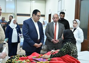 رئيس جامعة القاهرة يطمئن على مرضى الاستقبال والطوارئ بعد نقلهم احترازيًا.. ويؤكد انتظام الرعاية الطبية 3 IMG 20260411 WA0146 1 رئيس جامعة القاهرة رئيس جامعة القاهرة يطمئن على مرضى الاستقبال والطوارئ بعد نقلهم احترازيًا.. ويؤكد انتظام الرعاية الطبية موقع في الجامعة