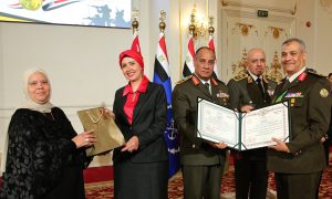 IMG 20260412 WA0020 وزير الدفاع يشهد تكريم عدد من قادة القوات المسلحة وزير الدفاع يشهد تكريم عدد من قادة القوات المسلحة الذين أوفوا العطاء ويمنحهم وسام الجمهورية من الطبقة الثانية| صور موقع في الجامعة