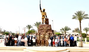 IMG 20260412 WA0116 الجيوش الميدانية والمناطق العسكرية الجيوش الميدانية والمناطق العسكرية تفتح أبوابها للإحتفال مع أطفال مصر بيوم اليتيم.. فيديو موقع في الجامعة