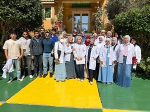 حملة توعوية لطلاب طب الأسنان بجامعة الإسماعيلية الأهلية بمدرسة المنار لترسيخ مفاهيم الوقاية 3 حملة توعوية لطلاب طب الأسنان بجامعة الإسماعيلية الأهلية