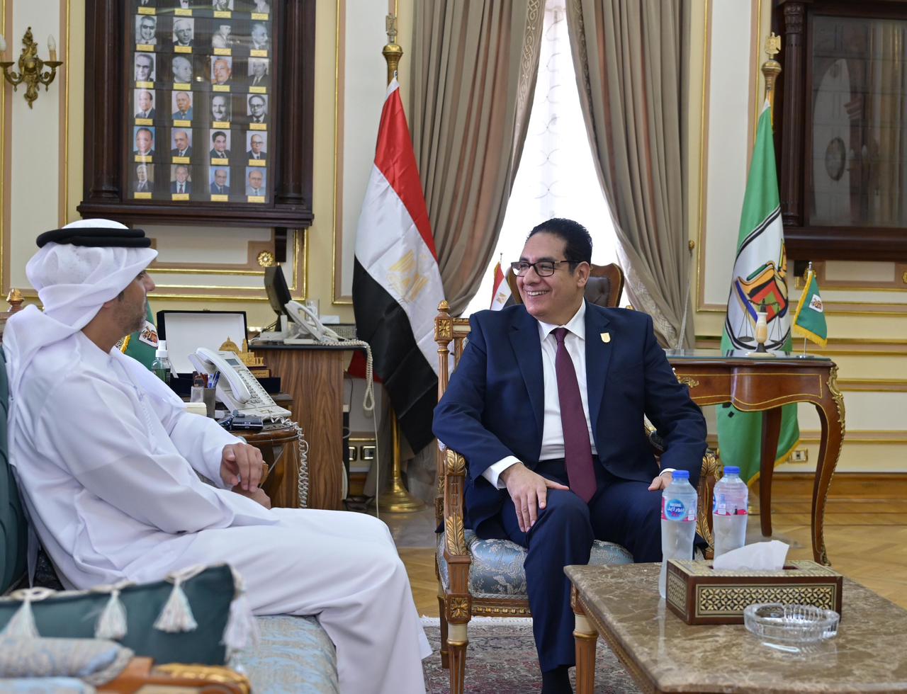 IMG 20260417 WA0000 جامعة القاهرة جامعة القاهرة وسفير الإمارات يبحثان تعزيز التعاون الأكاديمي ورعاية الطلاب والتوسع الدولي بفرع عجمان موقع في الجامعة