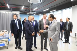 وزير التعليم العالي يفتتح مبنى جديدًا بجامعة هيرتفوردشاير في مصر