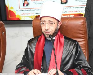 وزير الأوقاف يشارك في مناقشة رسالة ماجستير بجامعة قناة السويس بحضور رئيس الجامعة 5 وزير الأوقاف يشارك في مناقشة رسالة ماجستير بجامعة قناة السويس