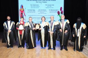 جامعة قناة السويس تحتفل بتخريج الدفعة الـ21 من برنامج التعليم الطبي المشترك مع ماسترخت 2 جامعة قناة السويس تحتفل بتخريج الدفعة الـ21