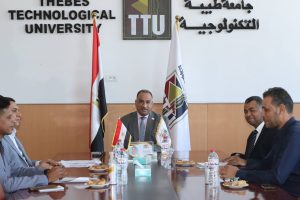 IMG 20260430 WA0181 جامعة طيبة التكنولوجية جامعة طيبة التكنولوجية تناقش ملفات استراتيجية وتتابع الاستعدادات للملتقى التوظيفي وتعزز مفاهيم الاستدامة موقع في الجامعة