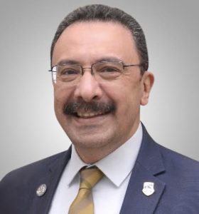 رئيس جامعة الإسكندرية: انتظام الدراسة ومرونة في التعامل مع الطلاب المتأثرين بتقلبات الطقس 2 رئيس جامعة الإسكندرية