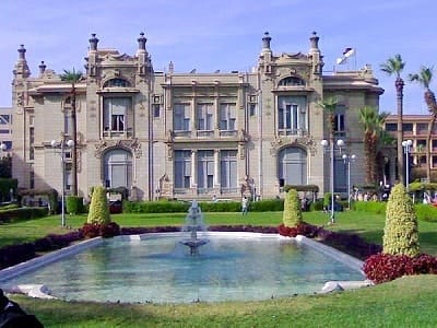 IMG 5637 أسنان جامعة عين شمس النسخة الخامسة من الملتقى التوظيفي لجامعة عين شمس.. فرص عمل وتدريب لأكثر من 2000 شاب موقع في الجامعة