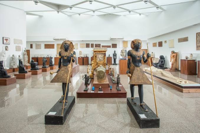 IMG 6489 كلية الآثار في الجامعات دليلك الشامل لدراسة كلية الآثار في الجامعات الخاصة والأهلية بمصر موقع في الجامعة