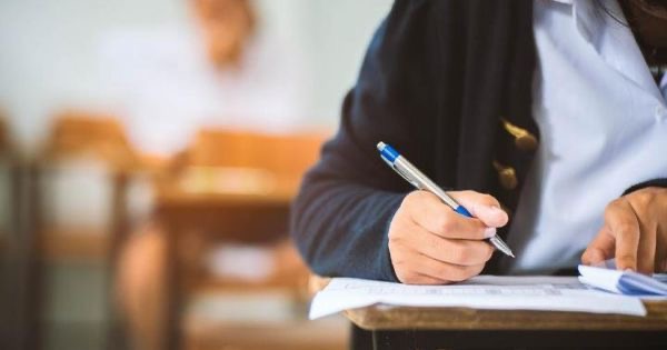 IMG 6710 حولهن حملة توعوية لطلاب إعلام القاهرة لدعم صحة الأم تعليمات هامة من «التعليم» لضبط امتحانات الترم الثاني 2026 داخل اللجان موقع في الجامعة