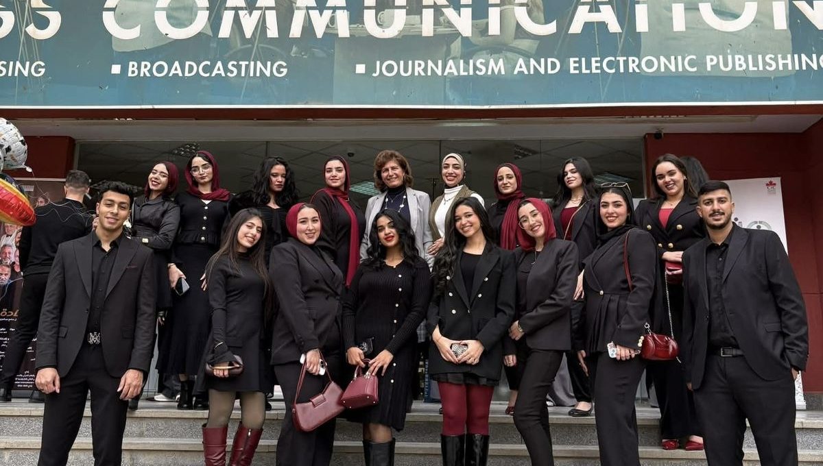 طلاب الجامعة الكندية CIC